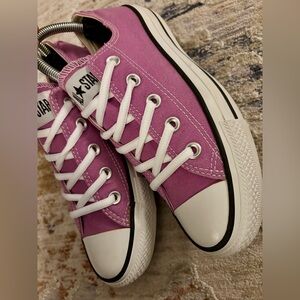 Like New! Converse All Star Lavender Low Top Sneakers